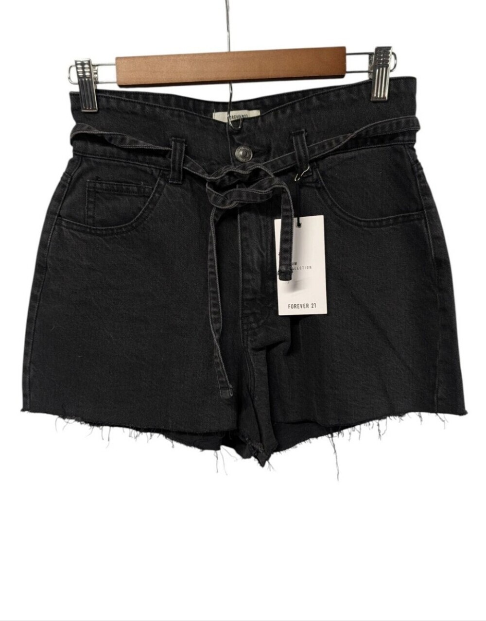 Forever 21 Black Washed Denim Paperbag Tie Belt Shorts Size 28 Frayed Hem NWT
